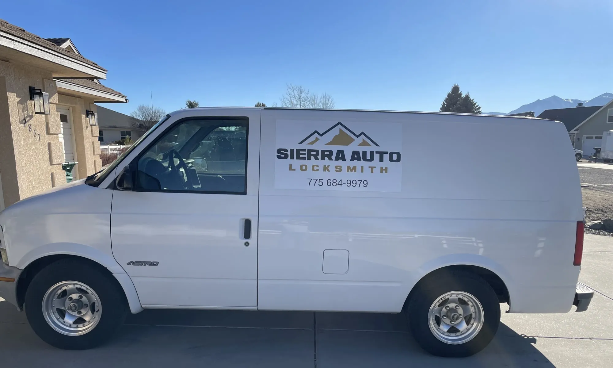 Sierra Auto Locksmith service van in Carson City NV